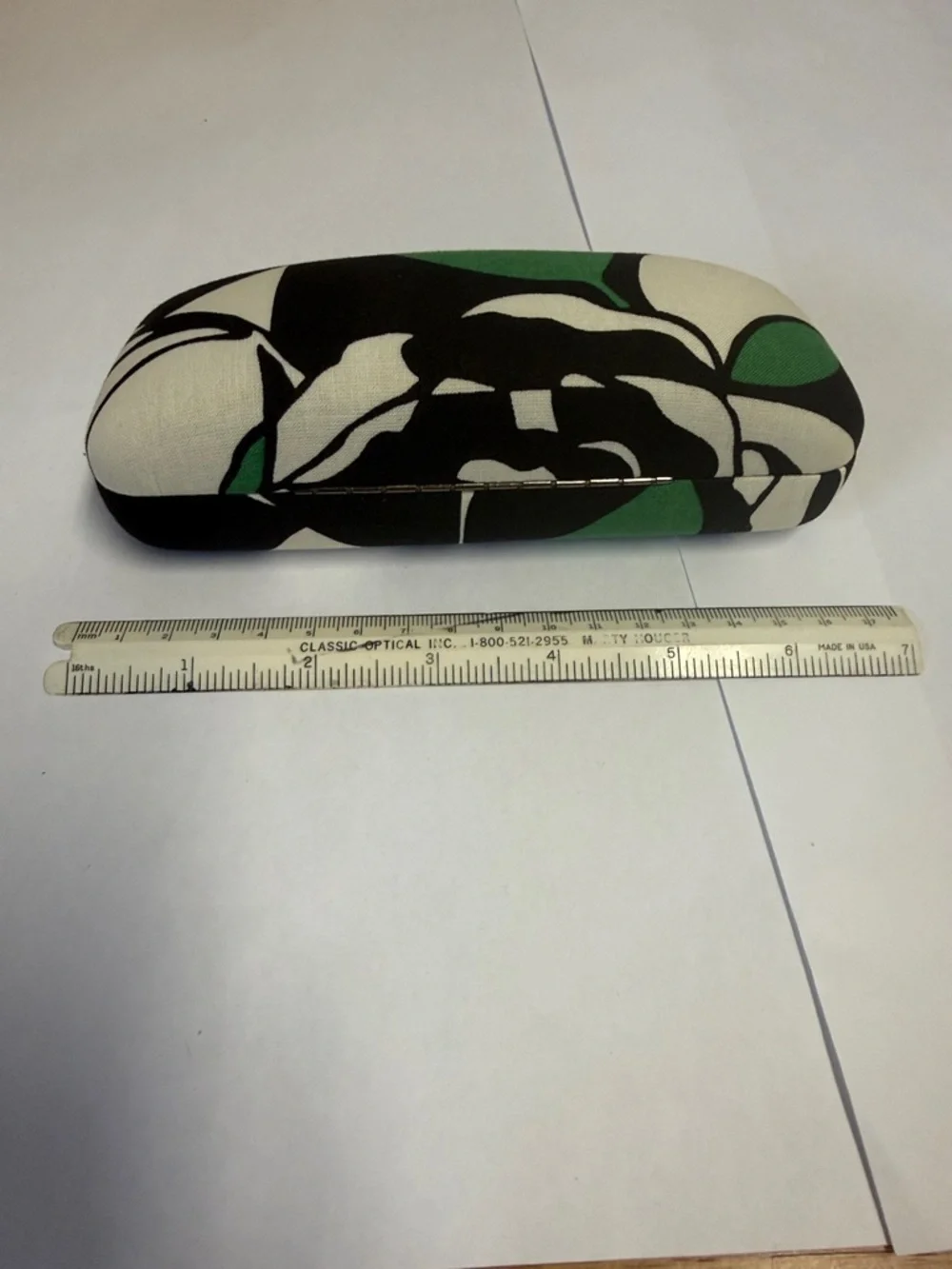 NWOT Vera Bradley Imperial Rose Green & Black Patterned Women's Sunglasses Case